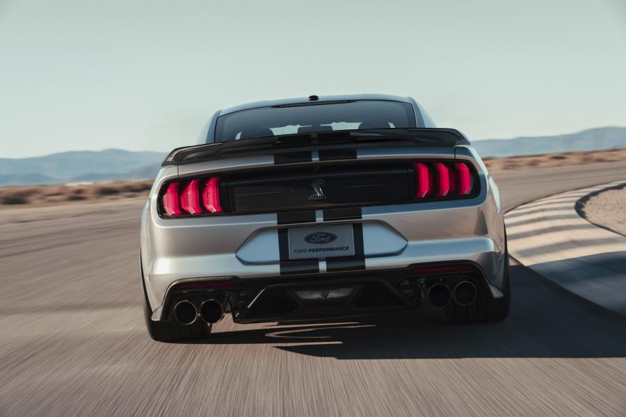  Ford Mustang Shelby GT500 2019 года  (фото 38 из 119)